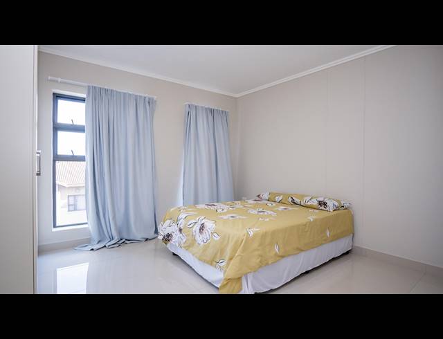 2 BEDROOM APARTMENT FOR SALE IN UMHLANGA RIDGE